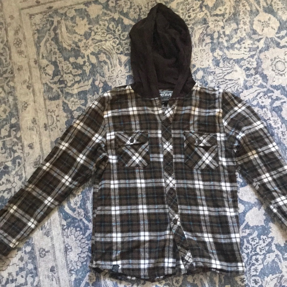Hooded shirt